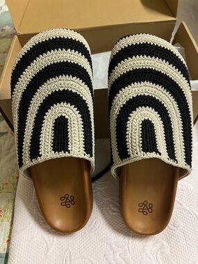 SAK Woven Black & Cream Slip-On Women’s Shoes